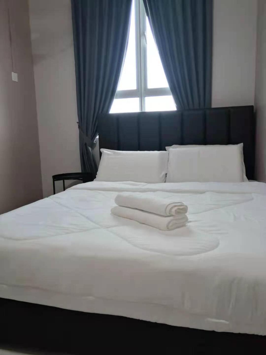 Infinity Sea View Pool Beach View 3Rooms 2Parkings Kuala Terengganu Exterior photo