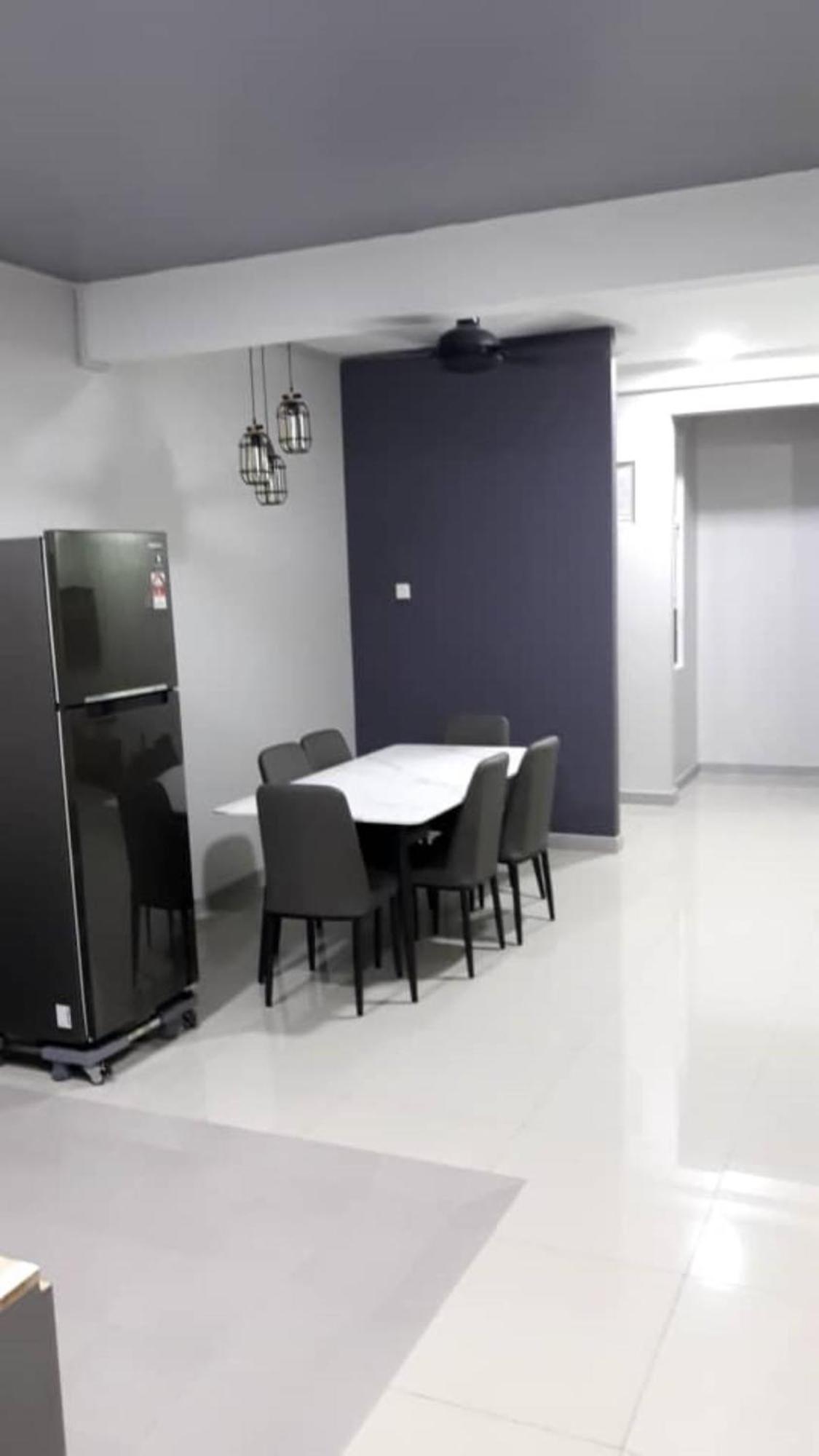 Infinity Sea View Pool Beach View 3Rooms 2Parkings Kuala Terengganu Exterior photo