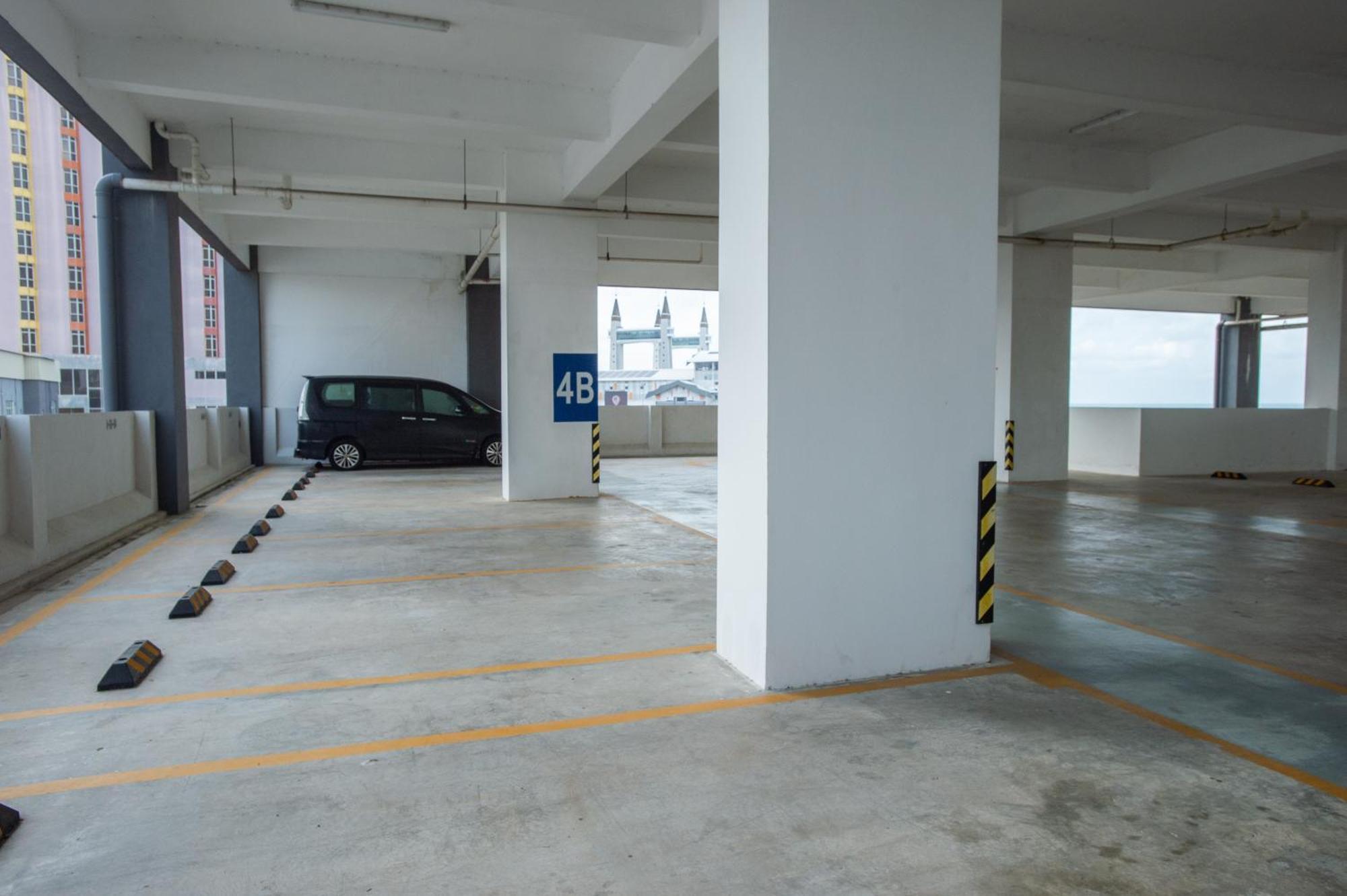 Infinity Sea View Pool Beach View 3Rooms 2Parkings Kuala Terengganu Exterior photo